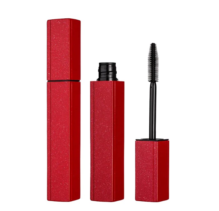 Cad iad na tréithe a bhaineann le dearadh ceann scuab mascara, agus cén éifeacht atá aige ar éifeacht makeup fabhraí?