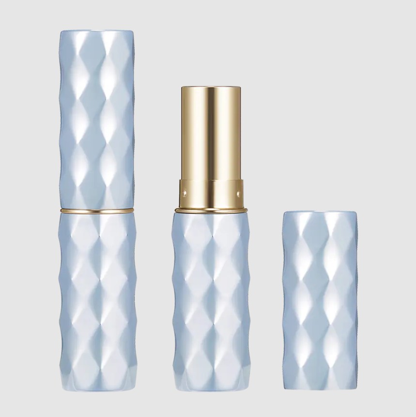 Cé acu is mó buntáistí, Feadán Lipstick Alúmanam Folamh nó Feadán Plaisteacha?